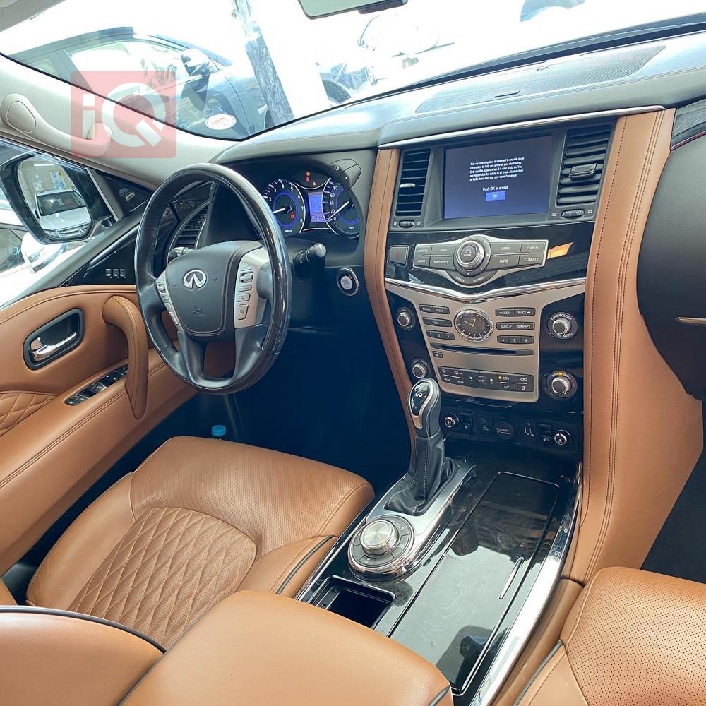 Infiniti QX80